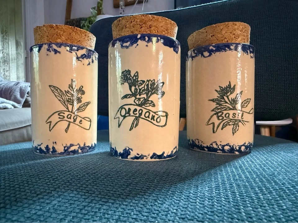 Vintage Brothers Potteries hand-painted Herb Canisters - photo 2