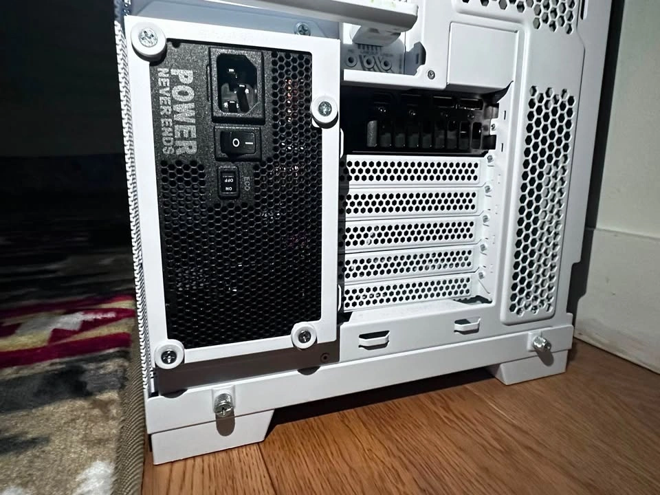 Black & White Gaming PC – RTX 5070 | Ryzen 5 9600X - photo 5