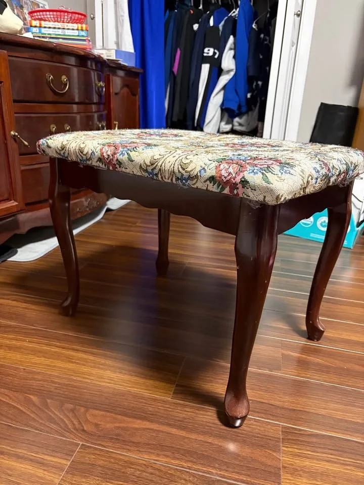 stool - photo 2