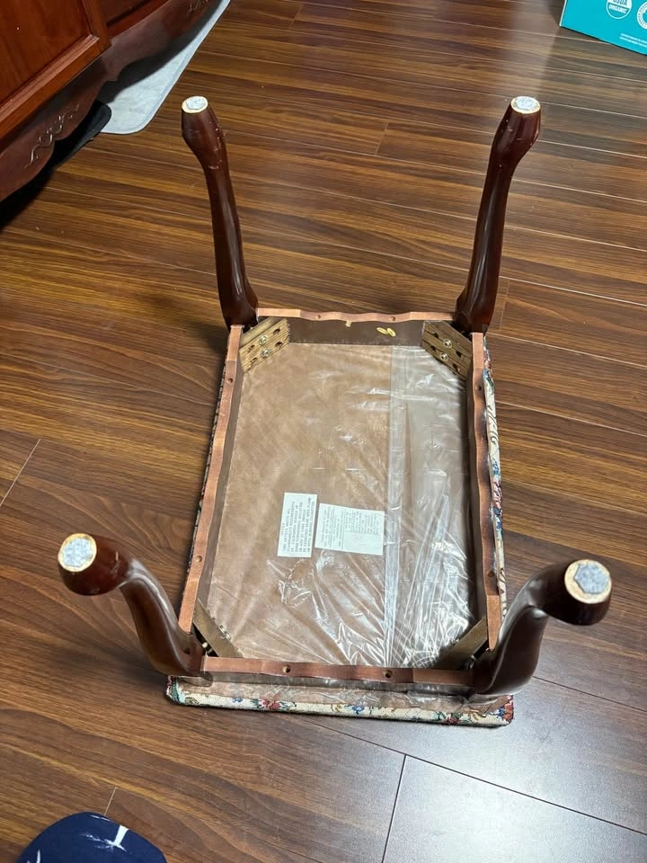 stool - photo 3