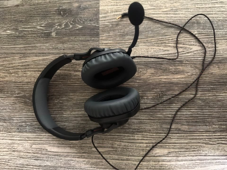 JBL Headphones - photo 2