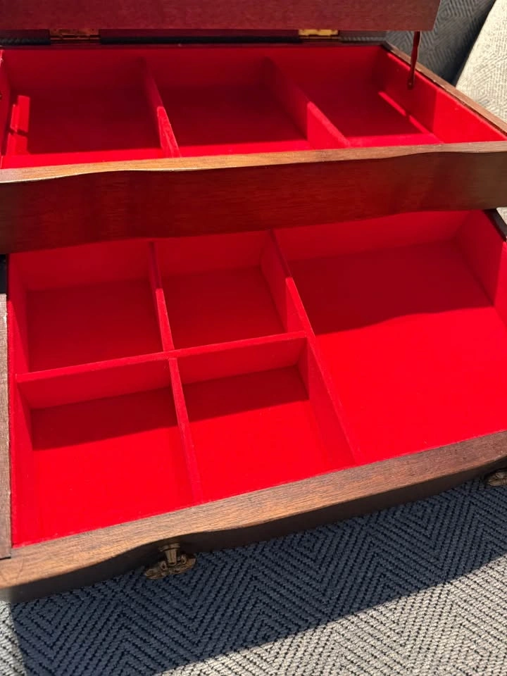 Vintage MELE wooden jewelry box, made in Japan - photo 3