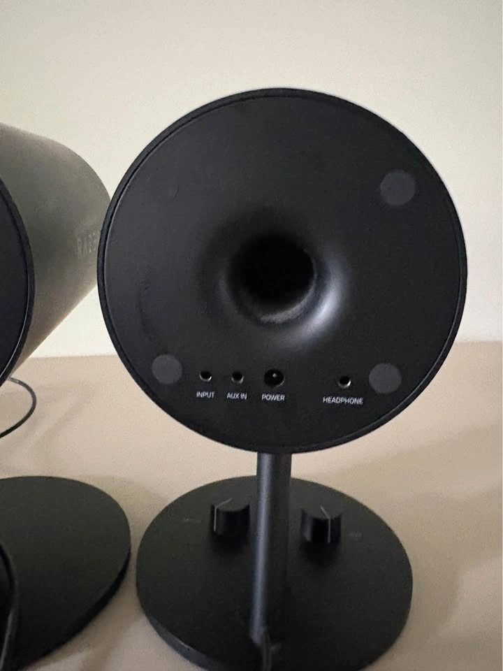 RAZER Computer Speakers – Excellent Condition - photo 3