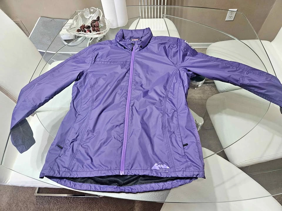 BRAND NEW Karbon Lightweight Jacket - Size L