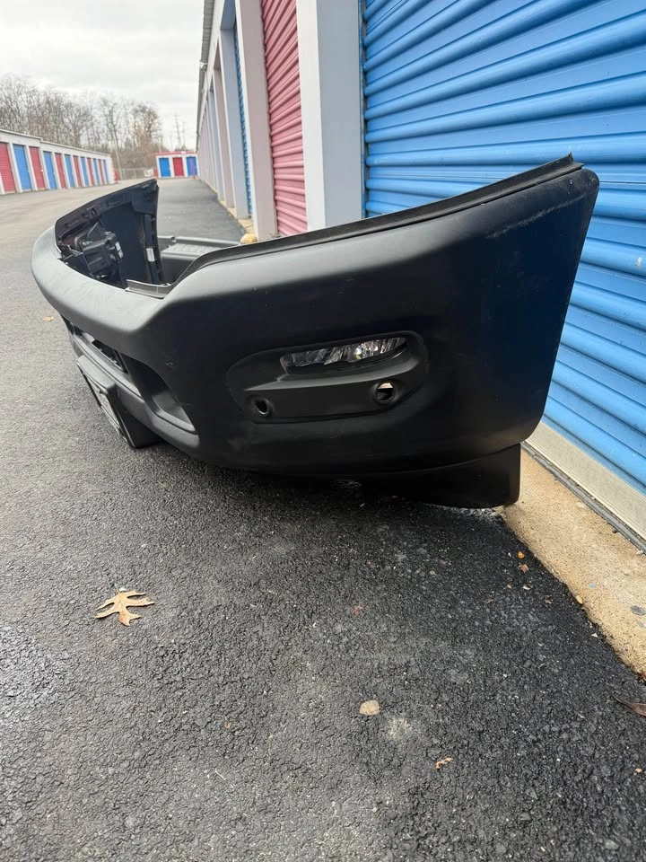 2021 Ram 2500 front bumper - photo 2