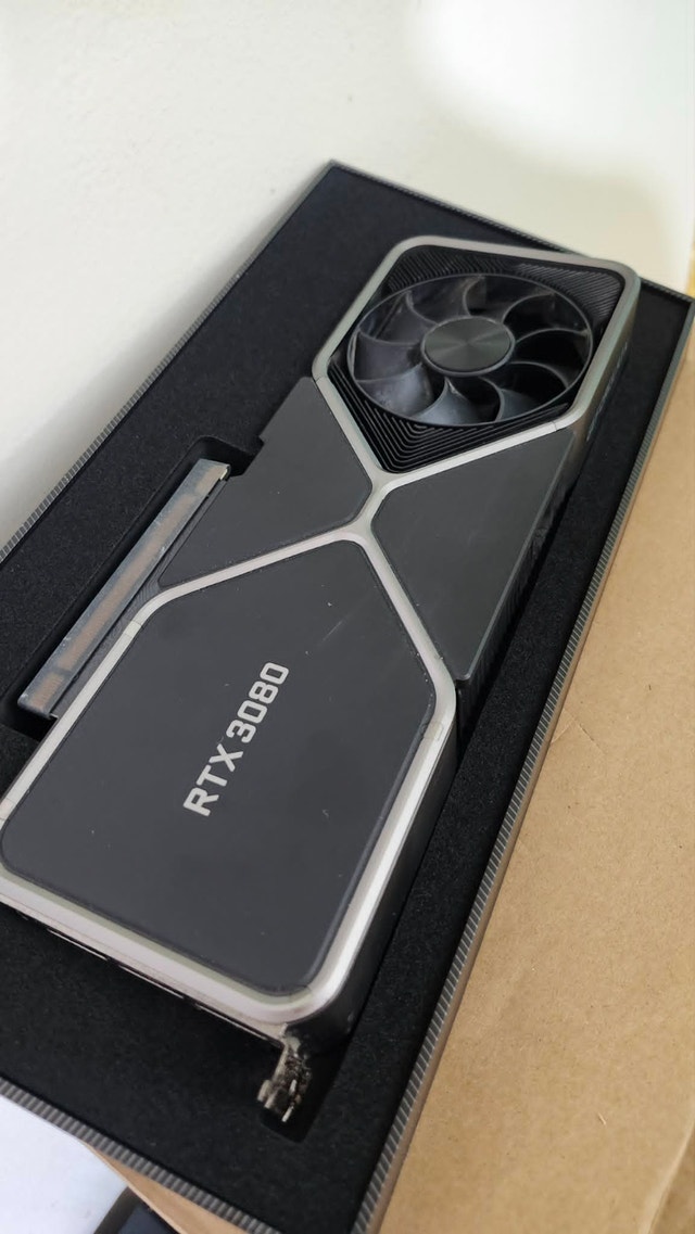NVIDIA GeForce RTX 3080 Founders Edition 10GB - photo 2