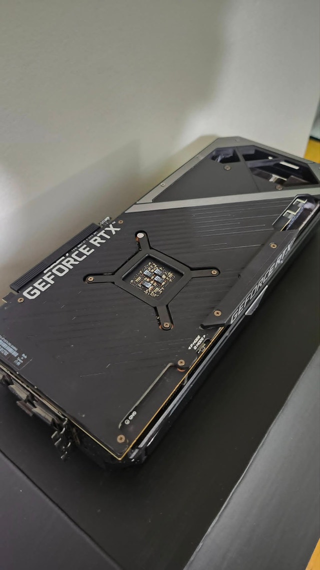 ASUS ROG Strix RTX 3070 OC Edition 8GB GDDR6 - photo 3