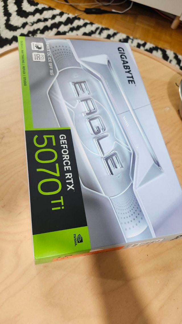 GIGABYTE RTX 5070 Ti White EAGLE OC ICE SFF 16G Graphics Card - photo 4