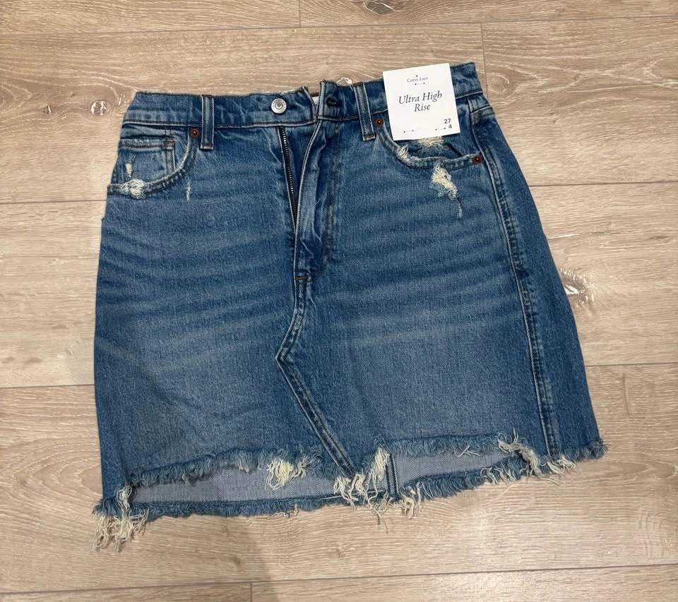 Closet sale - women’s jean shorts & skirt - photo 3
