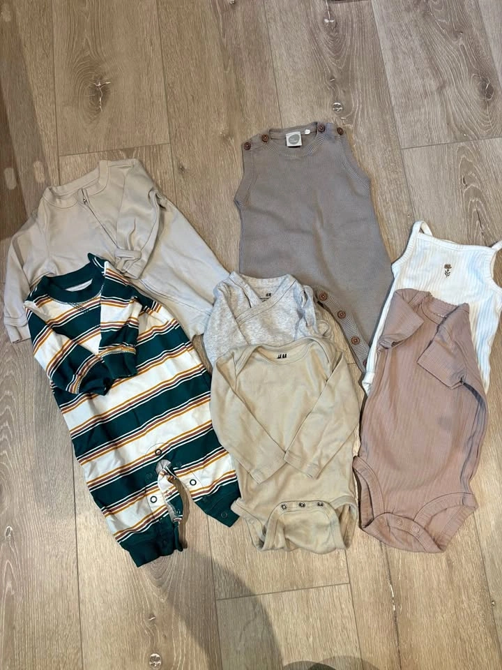 Baby clothes 0 to 3 months