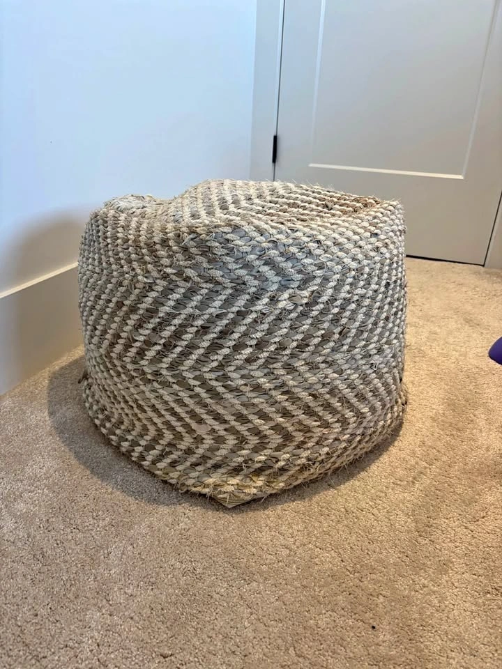 Foot stool/Ottoman