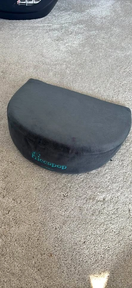 Hiccapop pregnancy wedge pillow