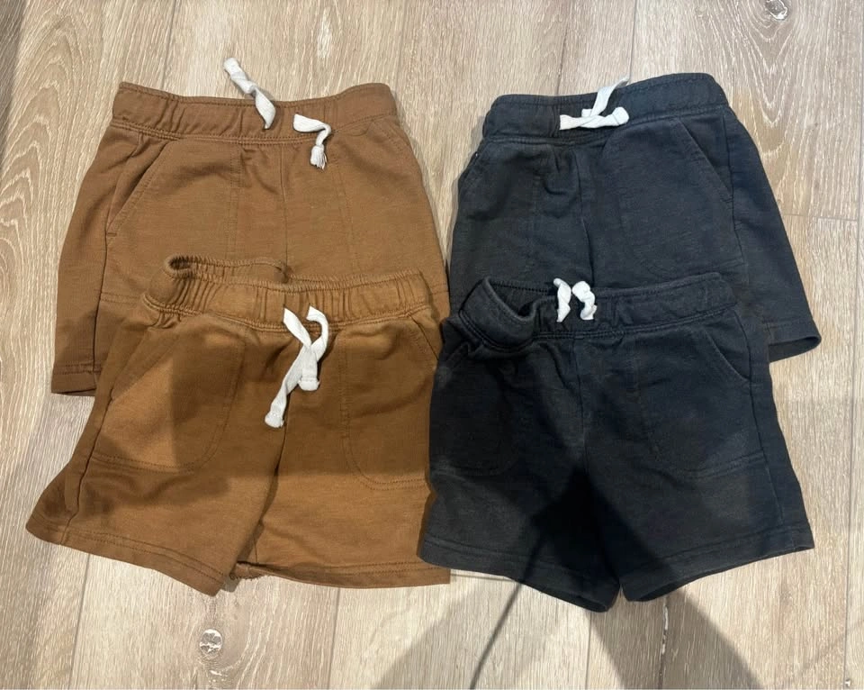 Boys shorts and pants 2 years old - photo 2