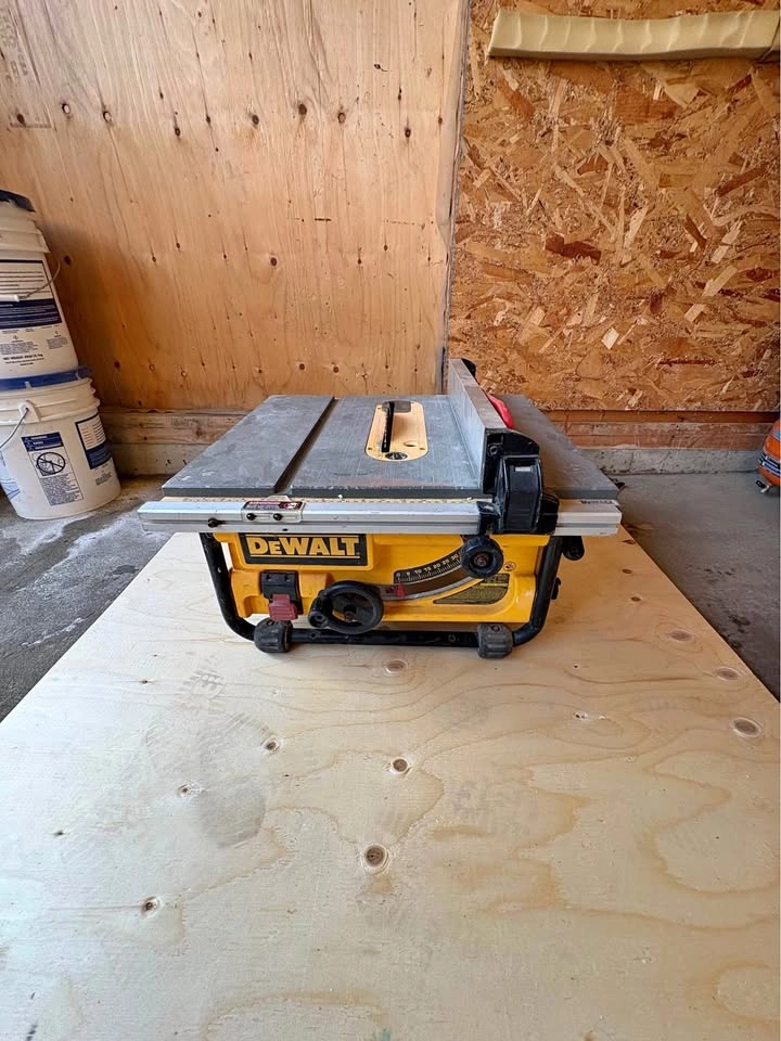 Dewalt 10 inch table saw