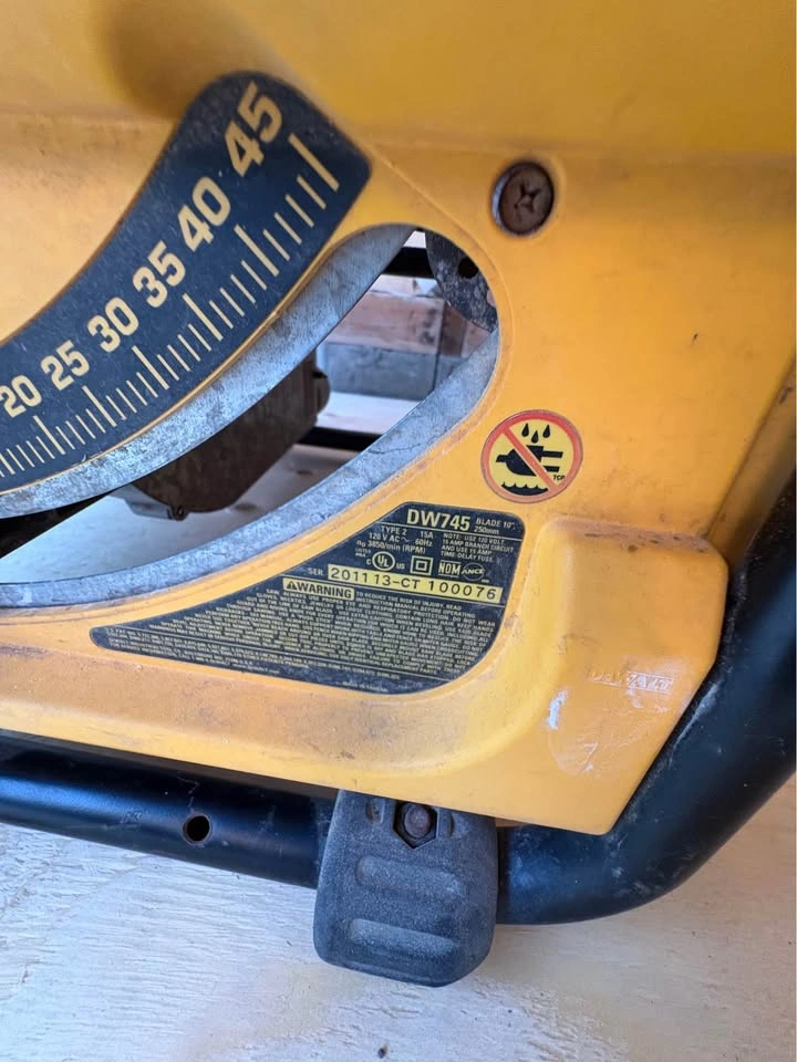 Dewalt 10 inch table saw - photo 4