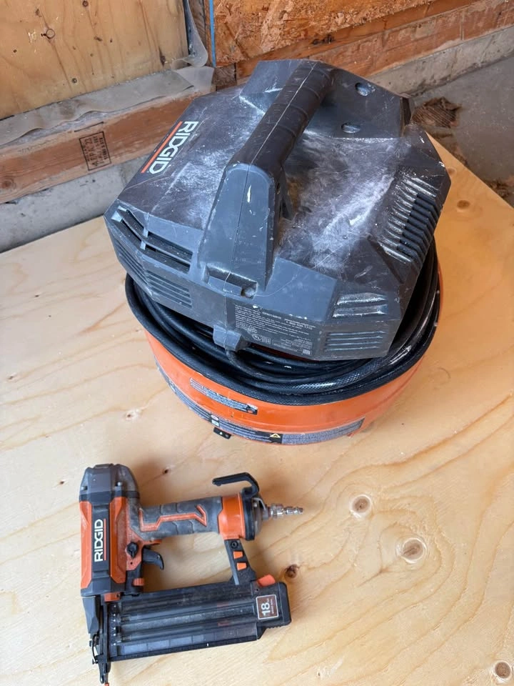 Air Compressor and Brad nailer combo - photo 3