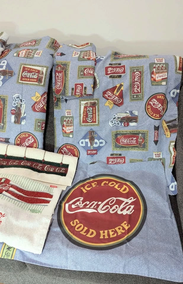 Vintage Coca Cola Coke Double Bedding and Towel Set - photo 4