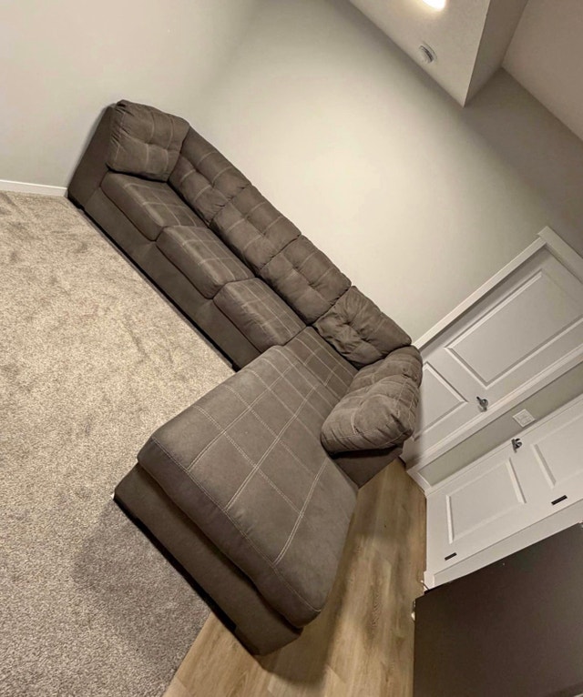 Sectional Couch+Free Delivery