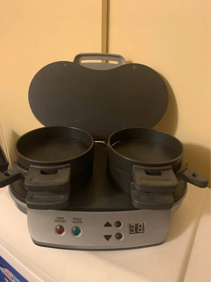 Hamilton Beach Dual Breakfast Sandwich Maker - photo 3