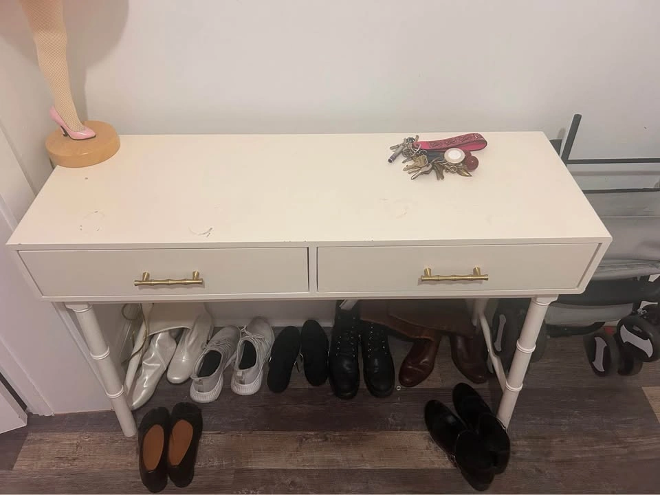 white console table - photo 2