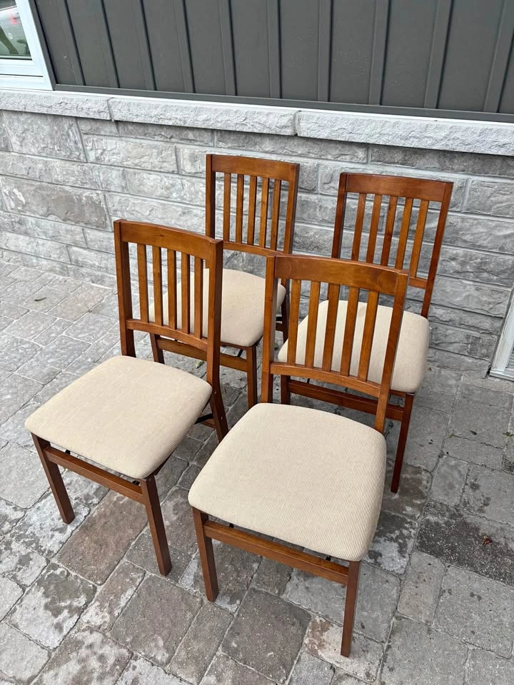 Set of 4 Stakmore Wooden Folding Dining Chairs