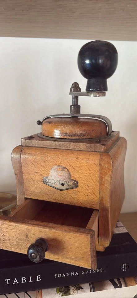 Vintage Zassenhaus Manual Coffee Grinder - photo 4