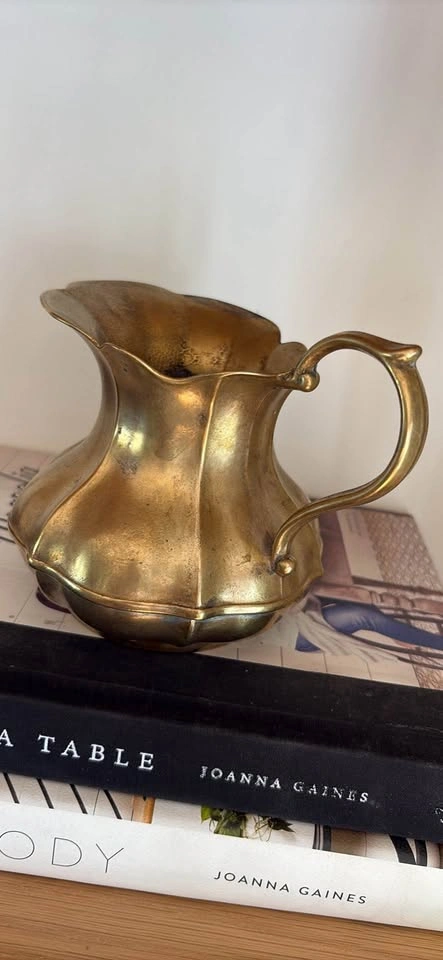 Vintage Scalloped Brass Pitcher – Mid-Century Decorative Jug - photo 3