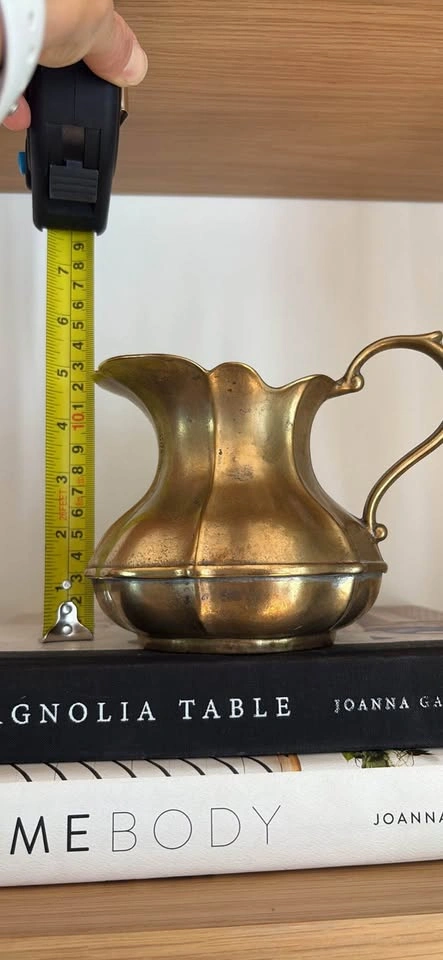 Vintage Scalloped Brass Pitcher – Mid-Century Decorative Jug - photo 4