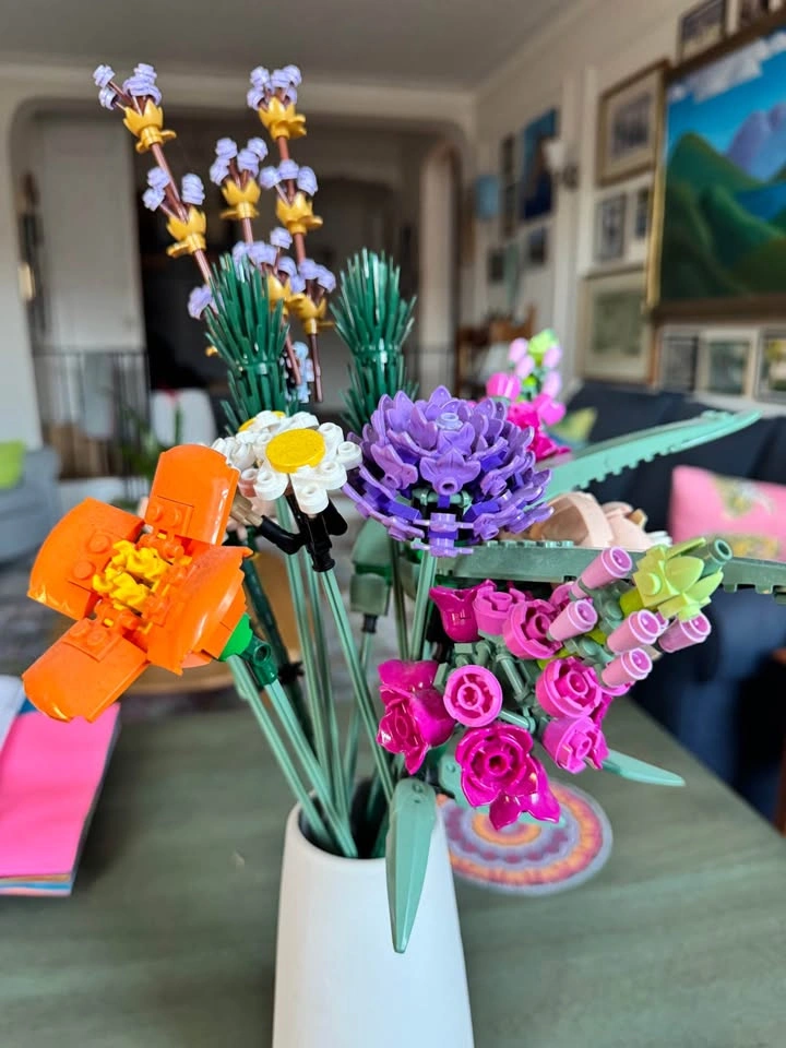 LEGO Botanicals Flower Bouquet Building Set - photo 2