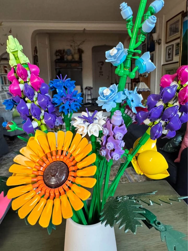 LEGO Botanicals Artificial Wildflower Bouquet - photo 2
