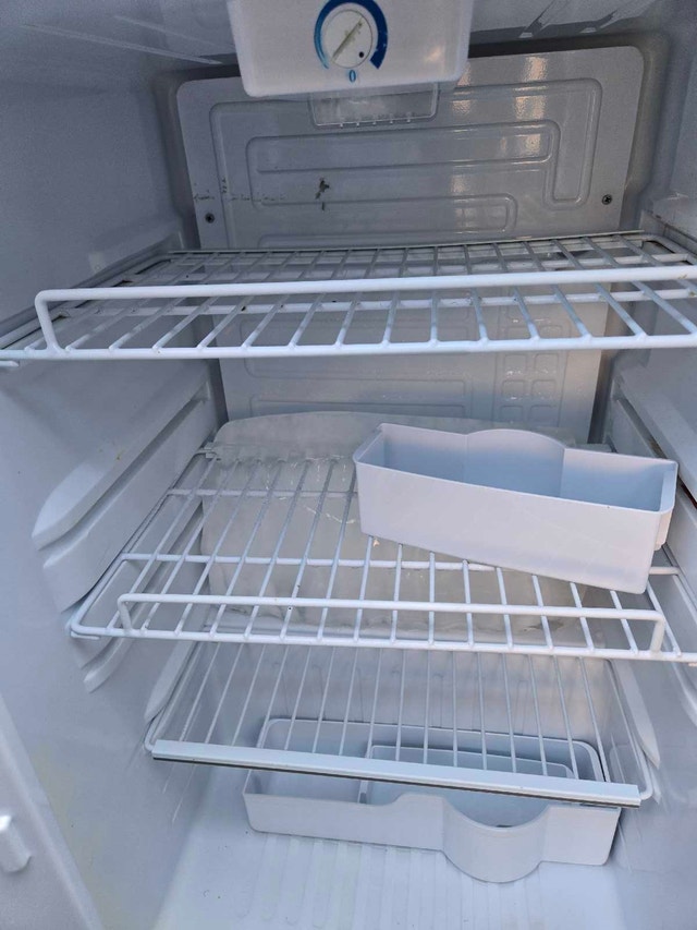 Danby Designer Mini Fridge – Works Great - photo 3