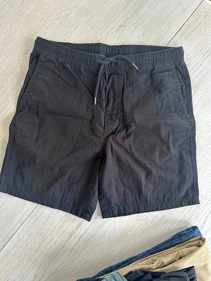 Youth men’s shorts just in time for golf