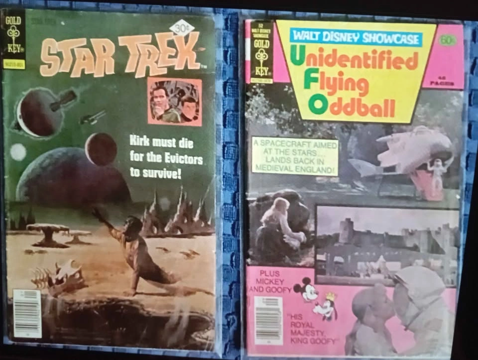 7 STAR TREK & 1 U.F.O Unidentified Flying Oddball Comics - photo 5