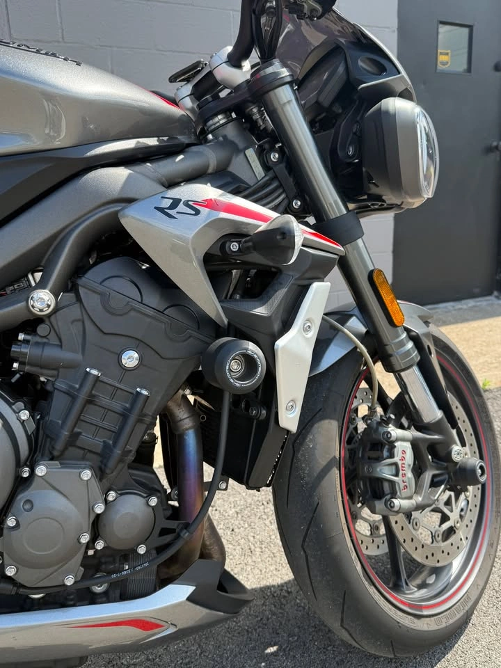 2021 Triumph Street Triple RS - photo 3