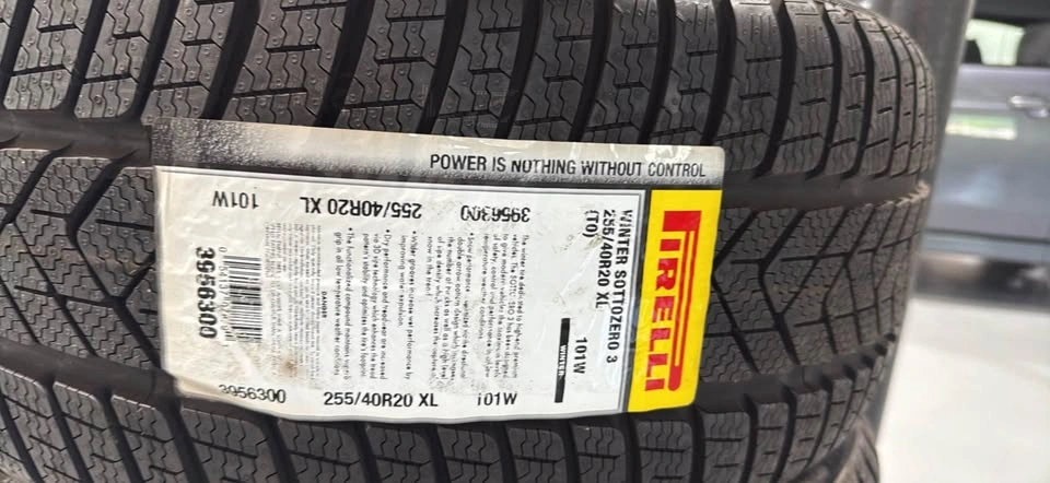 Pirelli Winter Sottozero 3 Tires 255/40R20 - photo 2