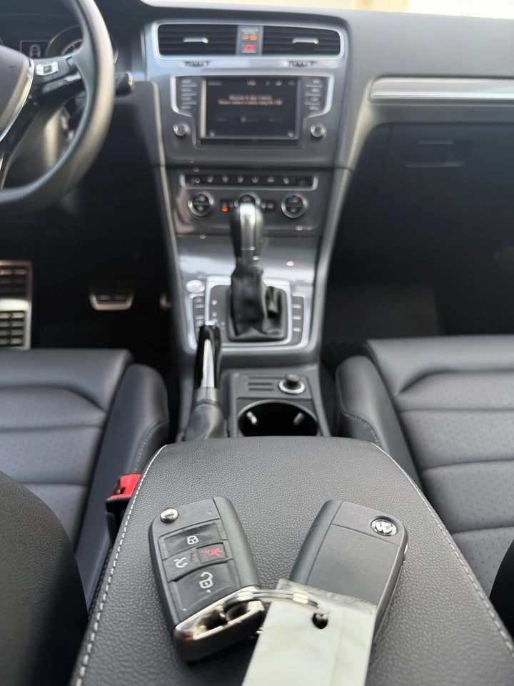 2017 Volkswagen Golf Alltrack TSI SEL Wagon 4D - photo 5