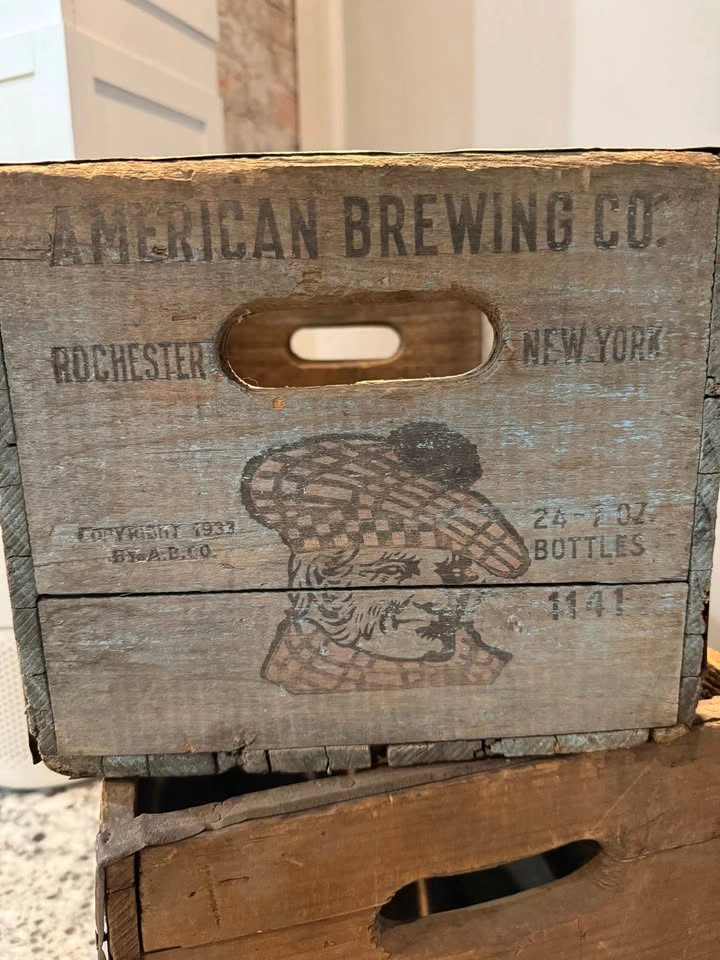 Genesee Brewing Company Vintage Beer Crates - photo 4