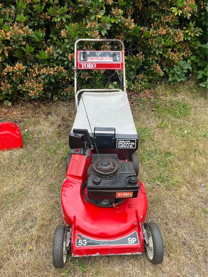 Toro Self-Propelled Gas Lawn Mower – Starts Easily – Runs Well - photo 3
