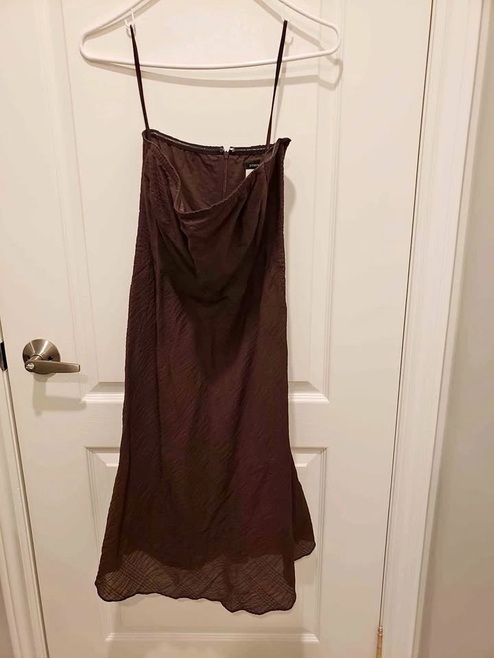 Strapless dress for dress up occasion