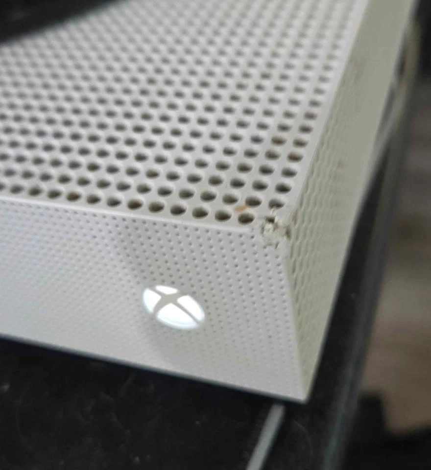 Microsoft Xbox One S Console with Controller - photo 2