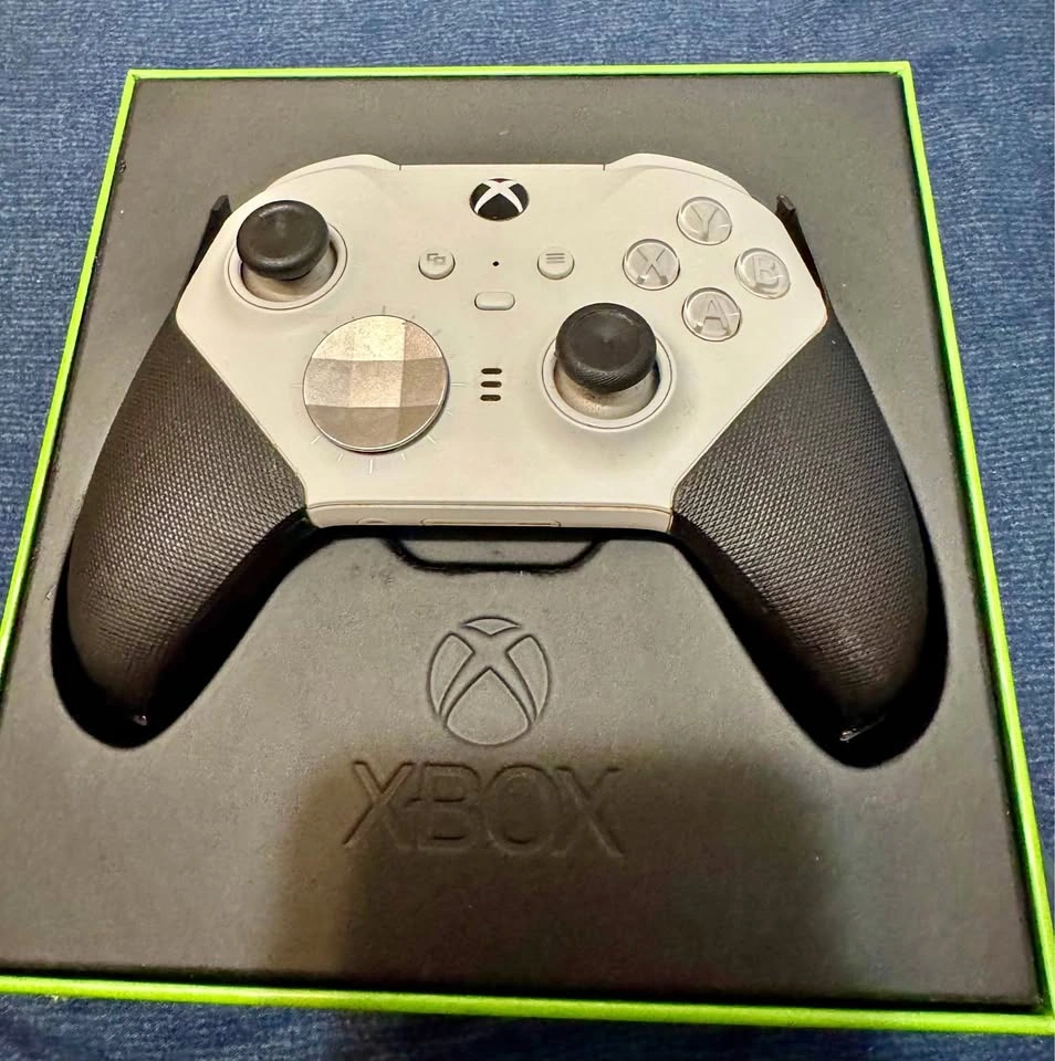 Xbox Elite Series 2 Controller White