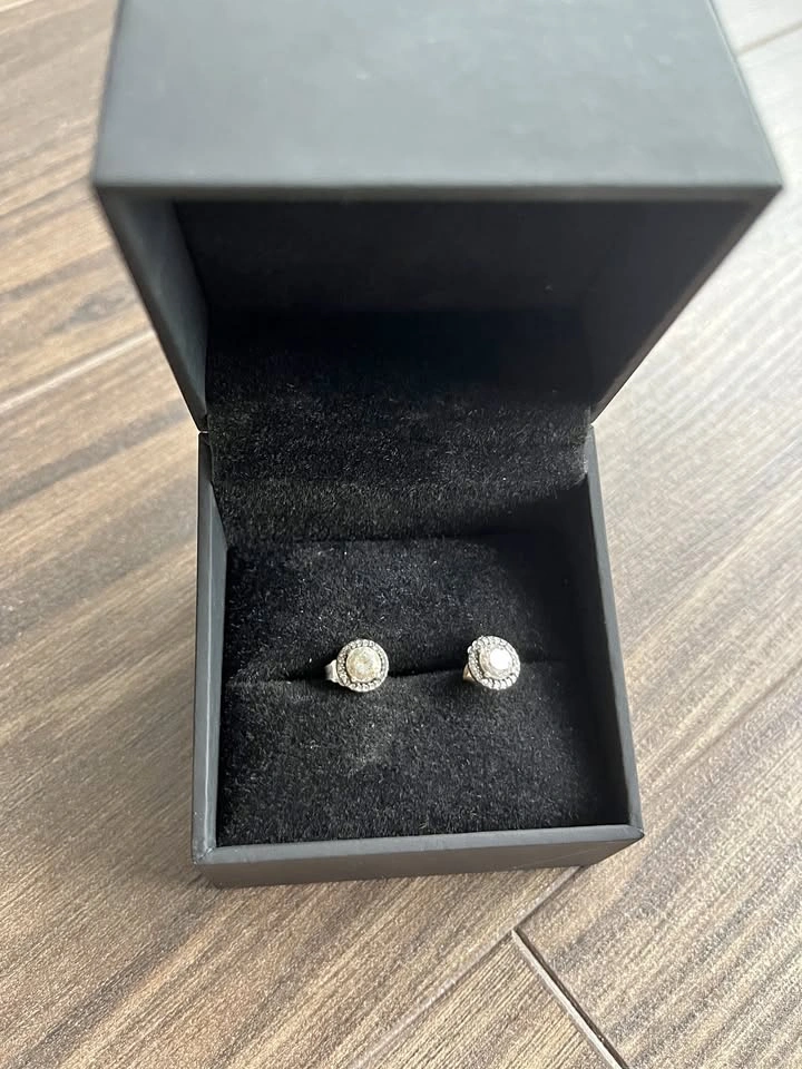 Pandora Round Sparkle Stud Earrings