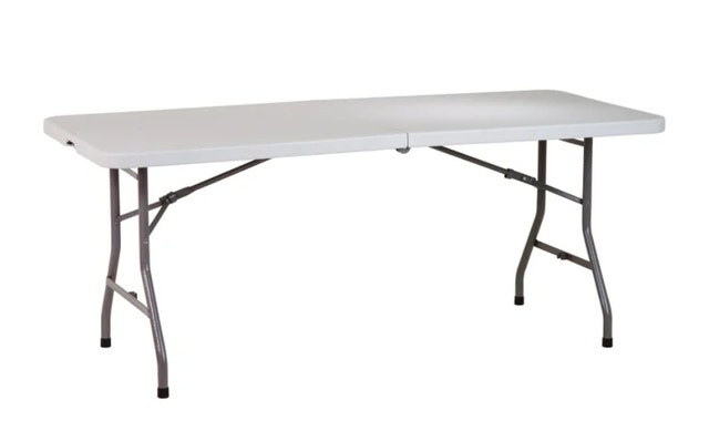 Costco Office Star 6ft Folding Resin Table – Excellent Condition