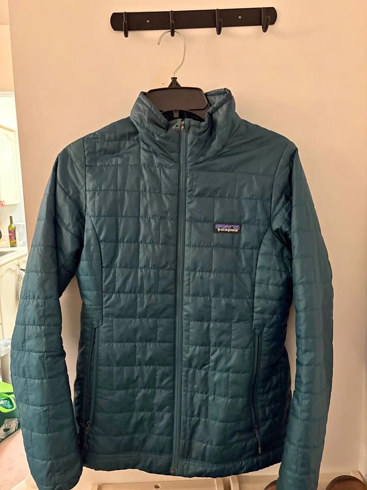 Patagonia Women's Nano Puff® Jacket XS Green