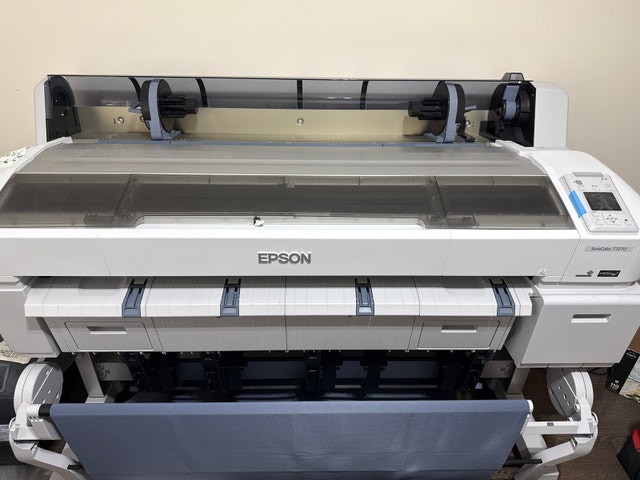 Epson SureColor T7270 44" Large Format Printer – Parts / Repair - photo 2
