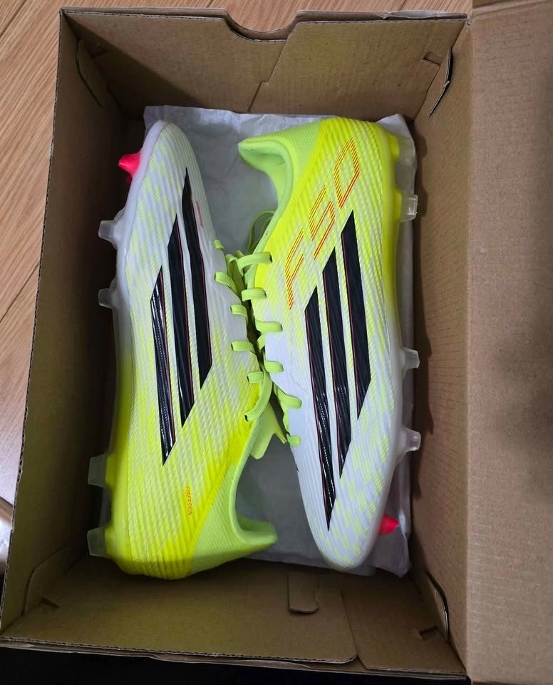 Almost new Size M 8US Solar Yellow Adidas F50 League FG/MG - photo 4