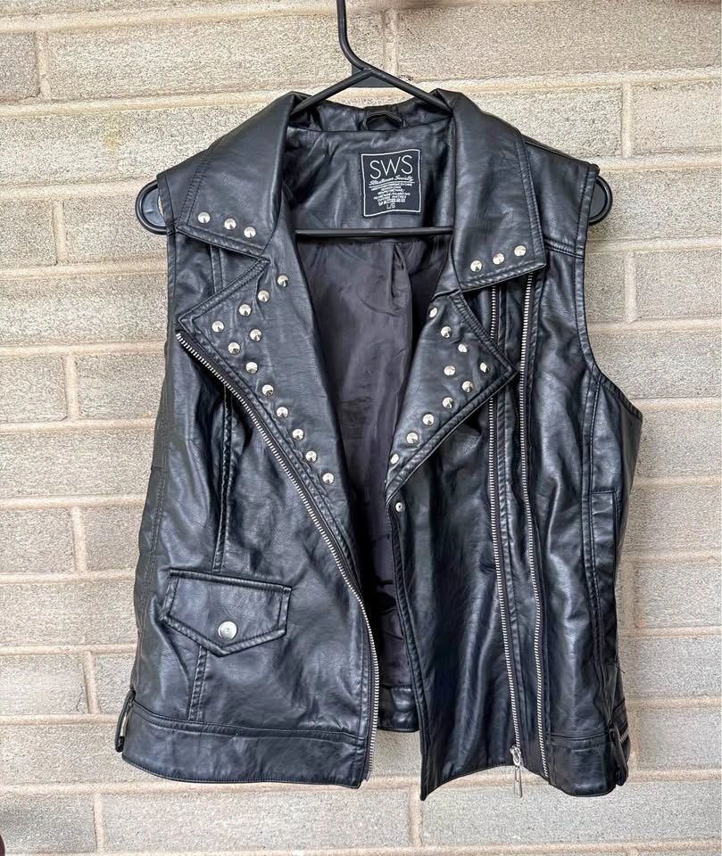 Fake leather vest - Size M