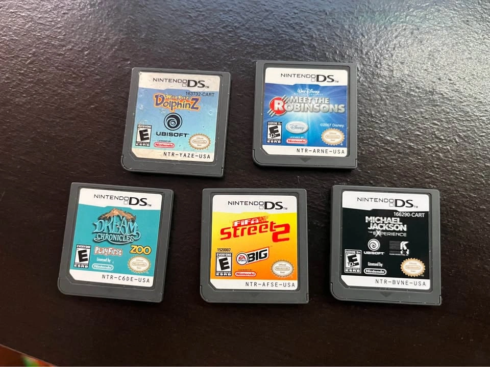 Nintendo DS Lite (White) + 5 Games - photo 2