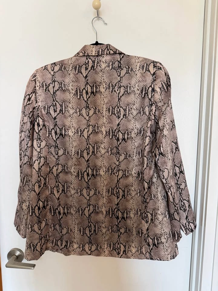 Mango satin snakeskin blazer - photo 2