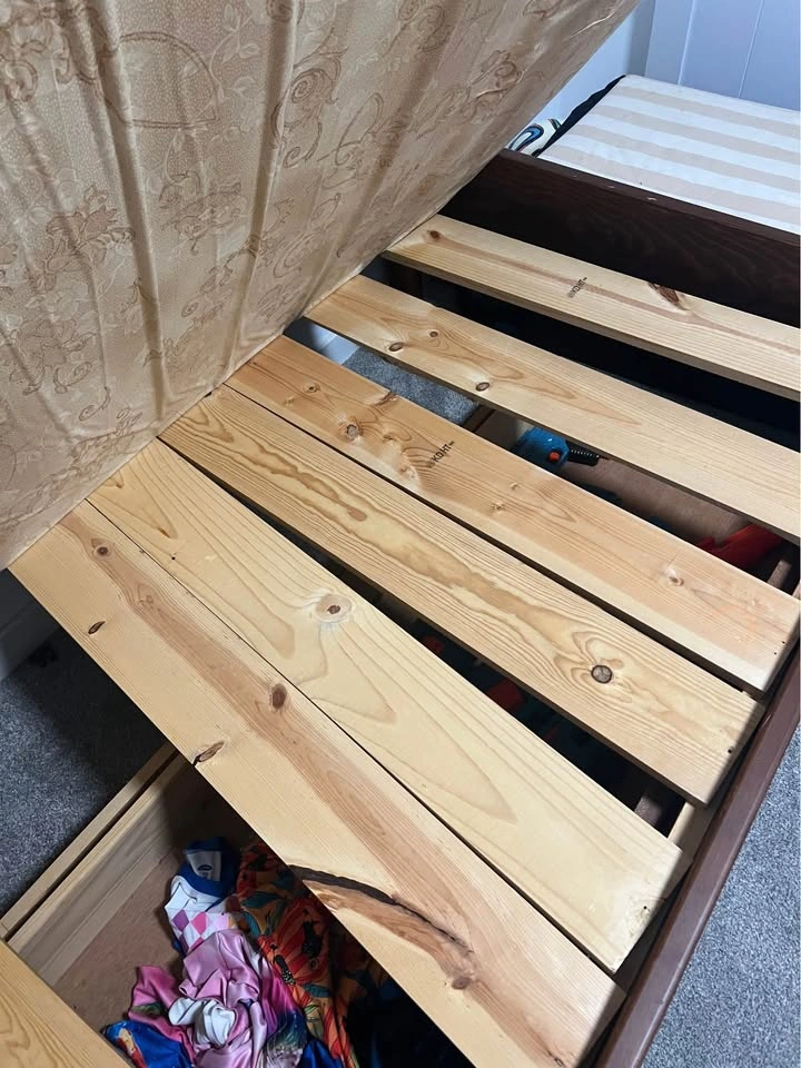 Twin Mattress and Frame - photo 3